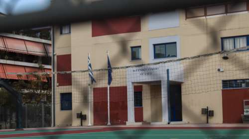 Άνοιγμα Λυκείων στις 12 Απριλίου ζητά η κυβέρνηση: Διαφωνίες λοιμωξιολόγων - Εισήγηση να μείνουν κλειστά σε 3 περιοχές
