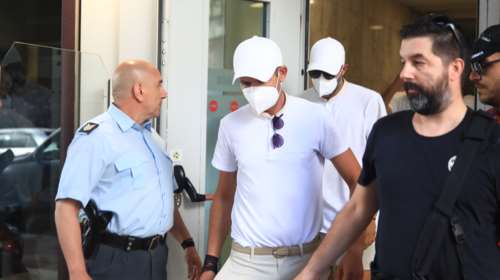 Φωτιά στην Ύδρα: Προσωρινά κρατούμενοι ο πλοίαρχος και ο υποπλοίαρχος της θαλαμηγού