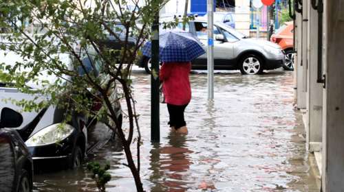 Κακοκαιρία Daniel: Συναγερμός στην Αττική με μήνυμα από το 112 - &quot;Περιορίστε τις μετακινήσεις - Ισχυρές βροχές και καταιγίδες&quot;