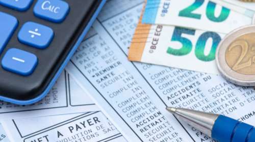 Κατώτατος μισθός: Πώς 550.000 εργαζόμενοι θα δουν 500€ επιπλέον στην τσέπη τους το 2026