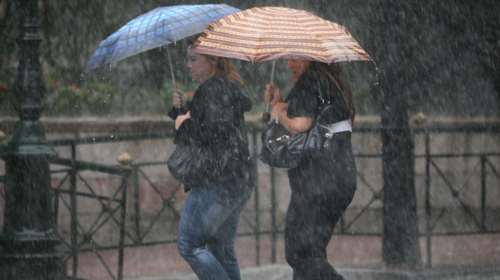 &quot;Φουλ&quot; Φθινόπωρο: Με νεφώσεις, βροχές και καταιγίδες το σκηνικό του καιρού
