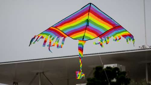 Καιρός - Καθαρά Δευτέρα: Με βροχές και θυελλώδεις ανέμους το πέταγμα του χαρταετού - Πού θα χιονίσει