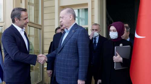 Κορυφαίος Τούρκος αναλυτής της Χουριέτ εξυμνεί τον Μητσοτάκη και καρφώνει τον Ερντογάν - Για την ομιλία στο Κογκρέσο