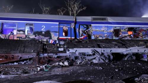 Τραγωδία στα Τέμπη: &quot;Βασίλη φεύγω; -Φεύγεις φεύγεις&quot;- Η τελευταία συνομιλία του μηχανοδηγού του intercity με τον σταθμάρχη