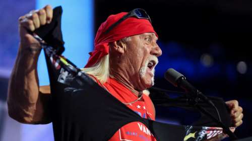 Ο Χαλκ Χόγκαν έσκισε τα ρούχα του για τον Τραμπ: &quot;Πυροβόλησαν τον ήρωά μου, ας ξεσπάσει η Trumpomania&quot; [εικόνες - βίντεο]