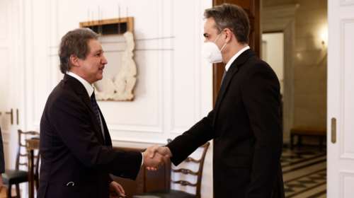 Συνάντηση Μητσοτάκη με τον Σαουδάραβα Κροίσο του τουρισμού Κhaled Juffali στο Μέγαρο Μαξίμου