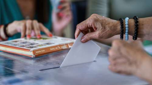 Συνελήφθη υποψήφιος ευρωβουλευτής στη Ροδόπη - Μοίραζε σταυρωμένα ψηφοδέλτια