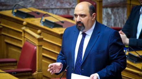 Τέμπη: Παράσταση πολιτικής αγωγής από συγγενείς θυμάτων κατά του Χρήστου Τριαντόπουλου