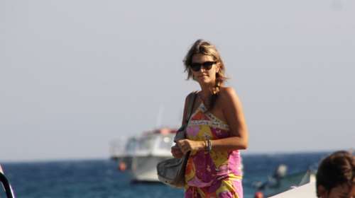 Eύα Καϊλή:  Aγόρασε  ακίνητο αντί 450.000 ευρώ στην Πάρο τον Αύγουστο του 2021 - Το "παζάρευε" τρία χρόνια