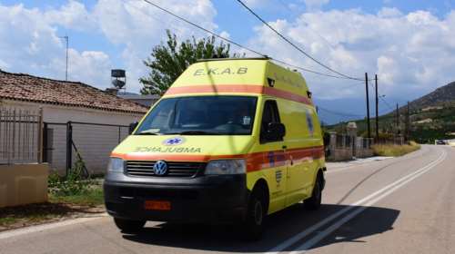 Θήβα: Πατέρας τραυμάτισε το μωρό του ενώ χτυπούσε τη σύζυγο - Στο &quot;Παίδων&quot; το δέκα μηνών βρέφος