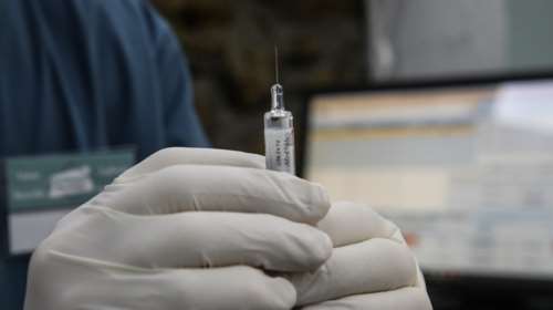 Κορονοϊός: Μέχρι τον Ιούνιο θα έχει εμβολιαστεί όλος ο πληθυσμός - Τι λέει το υπουργείο Υγείας