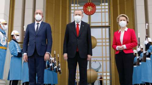 Νέα &quot;παζάρια&quot; Ερντογάν για το προσφυγικό: Απειλεί την Ευρώπη με νέο 2015