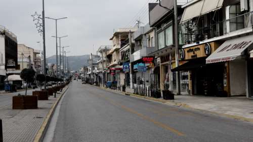 Πως άλλαξε η ζωή μας σε 24 ώρες - Οι Έλληνες φοβούνται αλλα παραμένουν απείθαρχοι