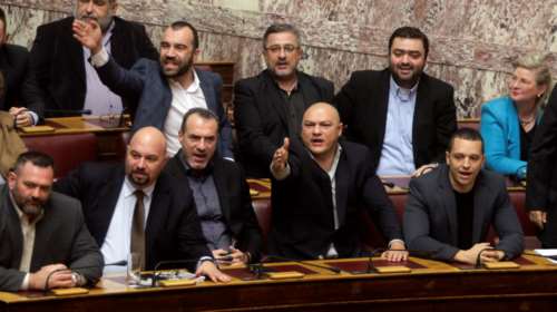 Δίκη Χρυσής Αυγής: Οργή για τα &quot;ελαφρυντικά&quot; - Ο Μιχαλολιάκος που &quot;έχει παράξει έργο&quot;, ο &quot;παρεξηγημένος&quot; Κασιδιάρης και ο &quot;φιλόζωος&quot; Λαγός