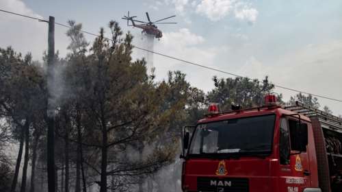 Φωτιά στην Κέρκυρα: Μήνυμα του 112 για προληπτική εκκένωση - Πνέουν ισχυροί άνεμοι