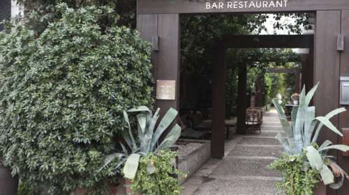 Πού οφείλεται η έκρηξη στο γνωστό εστιατόριο στο Χαλάνδρι - Στο νοσοκομείο οι δύο τραυματίες, συνελήφθη η υπεύθυνη