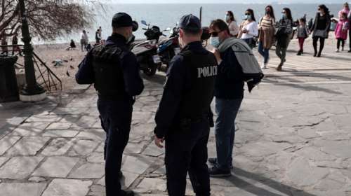 Κορονοϊός: Καταιγισμός παραβάσεων σε όλη την Ελλάδα - Πρόστιμα σε ιερείς, καφετέριες, σπίτια, γυμναστήρια και οίκους ανοχής