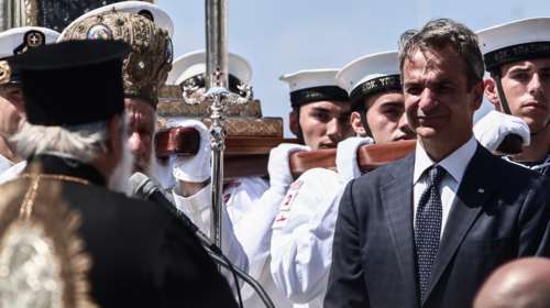 Μήνυμα Μητσοτάκη από Τήνο: Έχουμε κάθε λόγο να ατενίζουμε το μέλλον με ελπίδα και αισιοδοξία