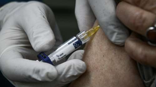 Εμβολιασμοί: Ανοίγουν τα ραντεβού για την ηλιακή ομάδα 80 - 84 ετών  - Τι είπε ο Μάριος Θεμιστοκλέους