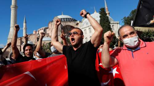 Απαράδεκτη δήλωση από το Κρεμλίνο για την Αγία Σοφία: Καλό για τους Ρώσους ότι δεν θα πληρώνουν εισιτήριο
