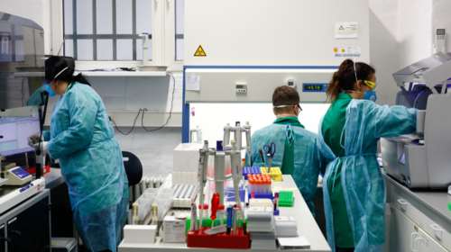 Κορονοϊός: Αρχίζουν τα τεστ κατ’ οίκον την Τετάρτη – Στον δρόμο 500 Κινητές Μονάδες Υγείας