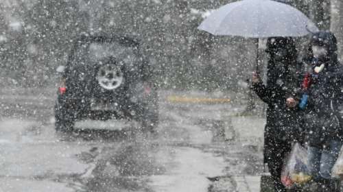 Στον πάγο η χώρα μέχρι την Τρίτη - Εως και στους -8 η θερμοκρασία σήμερα - Χιόνια και στην Αττική