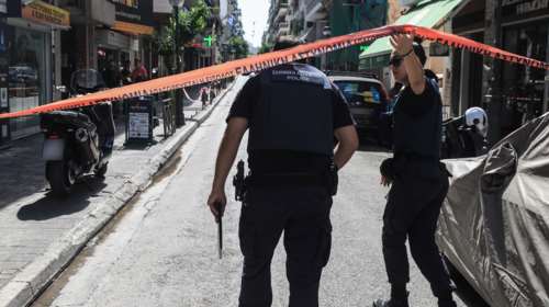 Πειραιάς: &quot;Είχαμε χρόνια προστριβές, έκλειναν τους δρόμους&quot; - Τα πρώτα λόγια του 68χρονου φονιά- Παράνομη η καραμπίνα