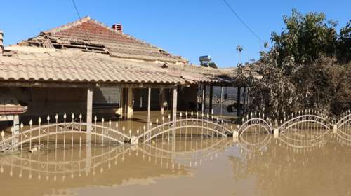 Πλημμύρες στη Θεσσαλία: Ξεκίνησαν οι πληρωμές στους πληγέντες - Έως 6.600 ευρώ για οικοσκευή και κάλυψη πρώτων αναγκών