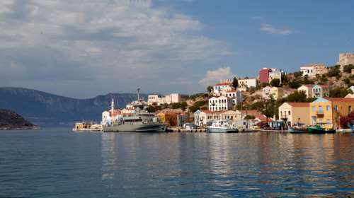 Σάλος για τις δηλώσεις Ροζάκη για το Καστελόριζο: Αμφισβήτησε την επιρροή του στην ΑΟΖ [βίντεο]