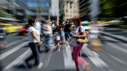 Κορονοϊός: Γιατί μπορεί να φθάσουν τις 30.000 τα ημερήσια κρούσματα τον Ιούλιο - Πότε αναμένεται κορύφωση του 6ου κύματος