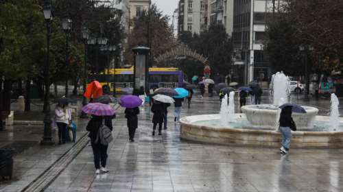 Έρχεται η κακοκαιρία "Kristin": Με καταιγίδες, ισχυρούς ανέμους και αφρικανική σκόνη – Πότε θα "χτυπήσει" την Αττική