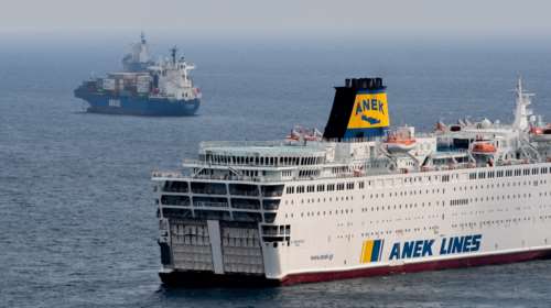 &quot;Ελ. Βενιζέλος&quot;: Πώς θα δέσει το πλοίο στον Πειραιά- Πάνω από 120 τα κρούσματα κορονοϊού