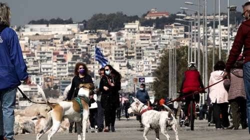 Κύμα ζέστης στην Ελλάδα ενώ η Ευρώπη θα &quot;πνιγεί&quot; στα χιόνια - Τι αναμένεται τις επόμενες ημέρες - Τι καιρό θα κάνει τα Θεοφάνια