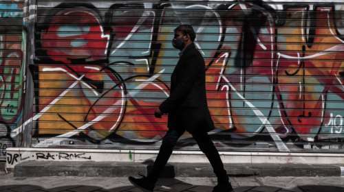 Κορονοϊός: Οι Έλληνες μετά από 20 μήνες πανδημίας - Πρόθυμοι να εμβολιαστούν, ευάλωτοι στο άγχος και την κατάθλιψη