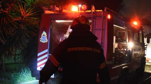 Παλαιό Φάληρο: Πυρκαγιά σε διαμέρισμα– Δύο άτομα απεγκλώβισε η Πυροσβεστική