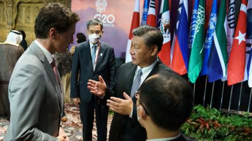 Νεύρα Σι Τζινπίνγκ: &quot;Ψέλνει&quot; on camera τον Τριντό για τη διαρροή συνομιλίας τους - Η αντίδραση του Καναδού [βίντεο]