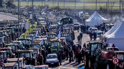 Ποια αγροτικά μπλόκα άνοιξαν από σήμερα, πού συνεχίζονται οι αποκλεισμοί - "Δεν μπορεί να συνεχιστεί για πολύ", διαμηνύει η κυβέρνηση
