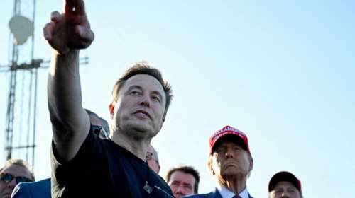 Απόλυτη στήριξη στον Μασκ από τον Τραμπ: &quot;Με βοήθησε πολύ, είναι απίθανος&quot;