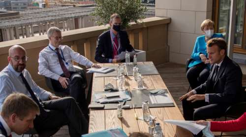 "Μαύρος καπνός" στη Σύνοδο Κορυφής: Αναζητούν συμβιβαστική λύση οι ηγέτες - "Είμαστε σε τέλμα", λέει ο Κόντε