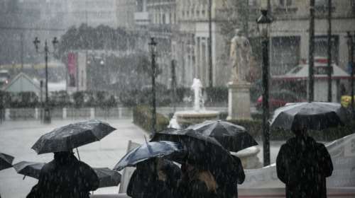 Meteo: Ποιες περιοχές θα χτυπήσει η νέα κακοκαιρία από το πρωί του Σαββάτου- Ισχυρές βροχές, πού θα χιονίσει