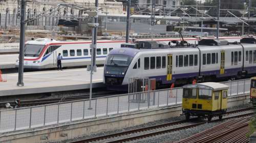 Δουκίσσης Πλακεντίας: Έστειλαν κατά λάθος συρμό του Προαστιακού στη γραμμή του μετρό - &quot;Ξηλώθηκε&quot; ο σταθμάρχης