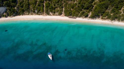 Οι παραλίες της Ιθάκης είναι κάτι παραπάνω από μαγικές- Κρυστάλλινα νερά και απόλυτη ηρεμία