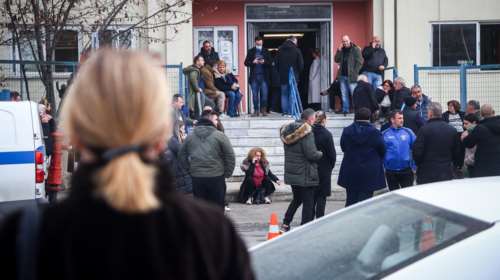 Τραγωδία στα Τέμπη: Υποχρεωτικά με σφραγισμένα φέρετρα η παραλαβή των σορών - Ολοκληρώνεται η ταυτοποίηση μέσω DNA