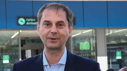 Κορονοϊός: Κερδίζει συνεχώς έδαφος στην ΕΕ το πιστοποιητικό εμβολιασμού - Η συνέντευξη Θεοχάρη