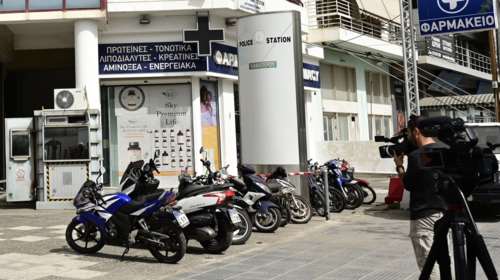 Νέα καταγγελία για το ΑΤ Αγίων Αναργύρων: &quot;Πήγα μαυρισμένη από το ξύλο και με έδιωξαν&quot;