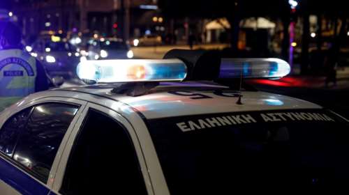 Εξάρχεια: 82χρονη πήγε να πετάξει τα σκουπίδια και τη μαχαίρωσε 45χρονος γείτονας