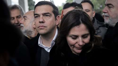 Σήμερα η κηδεία της μητέρας της Μπέτυς Μπαζιάνα - Σε στενό οικογενειακό κύκλο