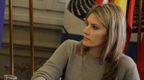 Αρνείται τα πάντα η Εύα Καϊλή: &quot;Δεν προσέφερα τίποτα στο Κατάρ, άρα γιατί να με δωροδοκήσουν;&quot; - Τα χρήματα και ο σύζυγος