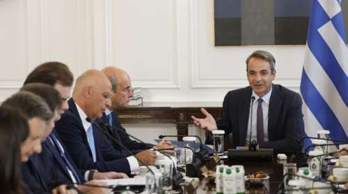 Ακρίβεια και υψηλά ενοίκια εξαφανίζουν τα εισοδήματα - &quot;Παρηγοριά&quot; με 0,3€ έκπτωση στην Αττική Οδό