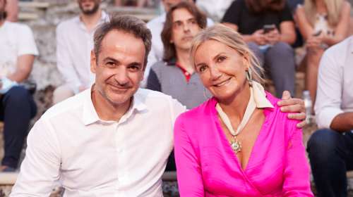 Κυριάκος Μητσοτάκης: Η τρυφερή αφιέρωση στη σύζυγό του Μαρέβα για τη Γιορτή της Μητέρας